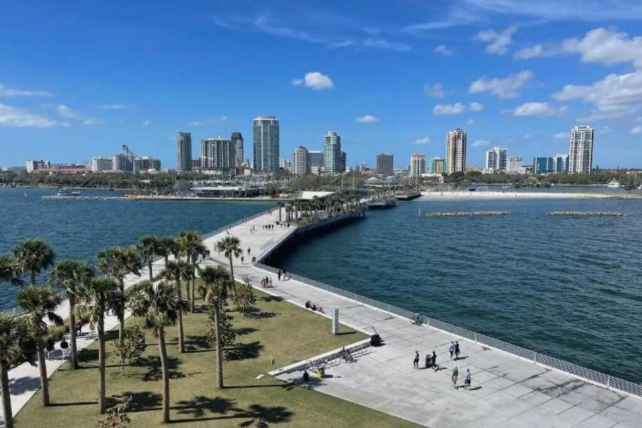 Welcome To Sea Forever Balcony With Ocean Views! Tampa