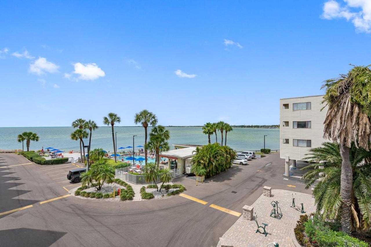 Holiday home Welcome To Sea Forever Balcony With Ocean Views!