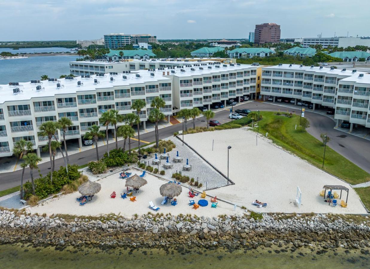 Welcome To Sea Forever Balcony With Ocean Views! Holiday home Tampa