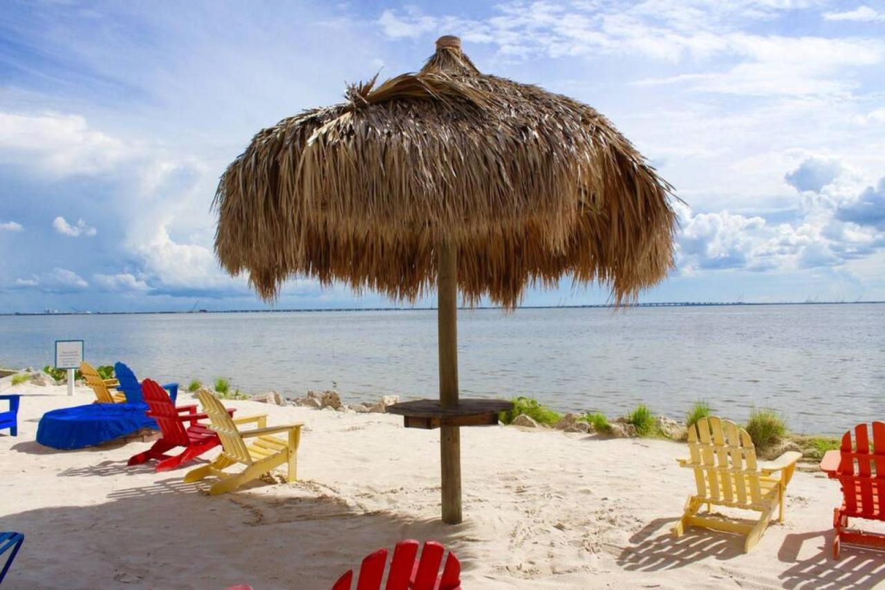 Holiday home Welcome To Sea Forever Balcony With Ocean Views! Tampa